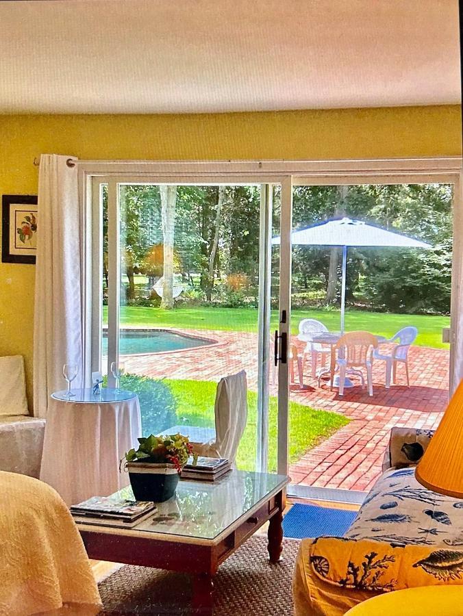 Hamptons Private Guest Cottage Remsenburg Exterior photo